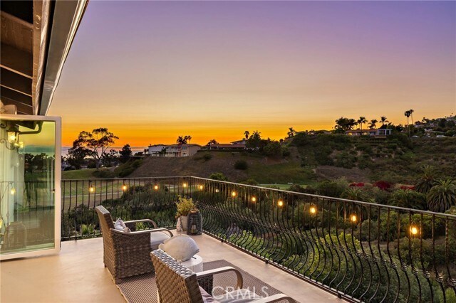 Building Photo - 449 Avenida Crespi