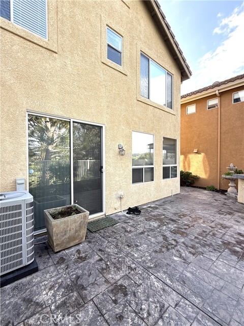 Building Photo - 24578 Sunshine Dr