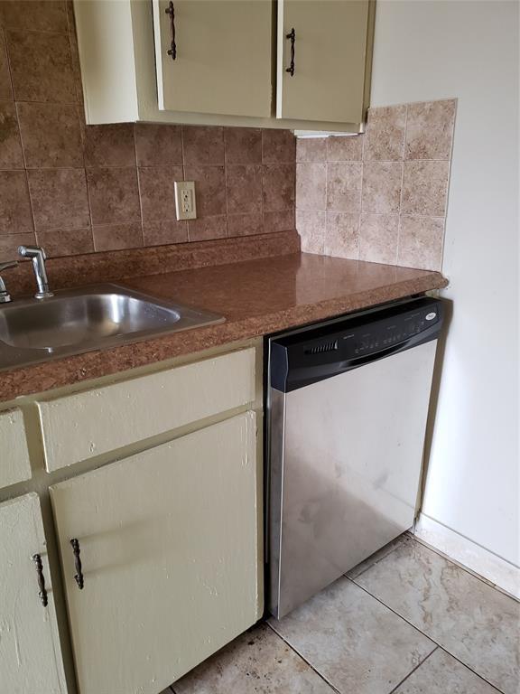 Building Photo - 1410 N O'Connor Rd