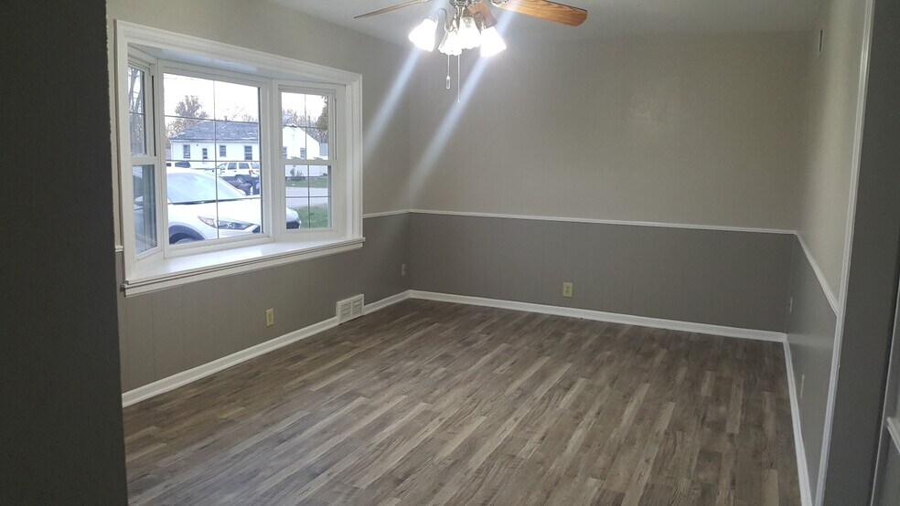 Building Photo - 206 S Bagby St