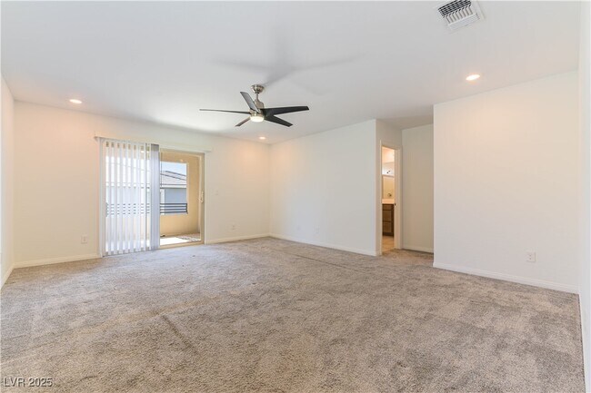 Building Photo - 10628 Silver Pond Ave