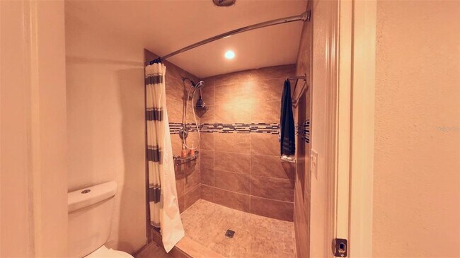 Building Photo - 209 Fairway Dr.