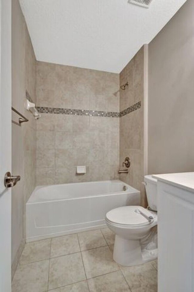Building Photo - 5830 Monterra Club Dr