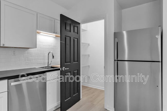 Building Photo - 7008 Erie Rd