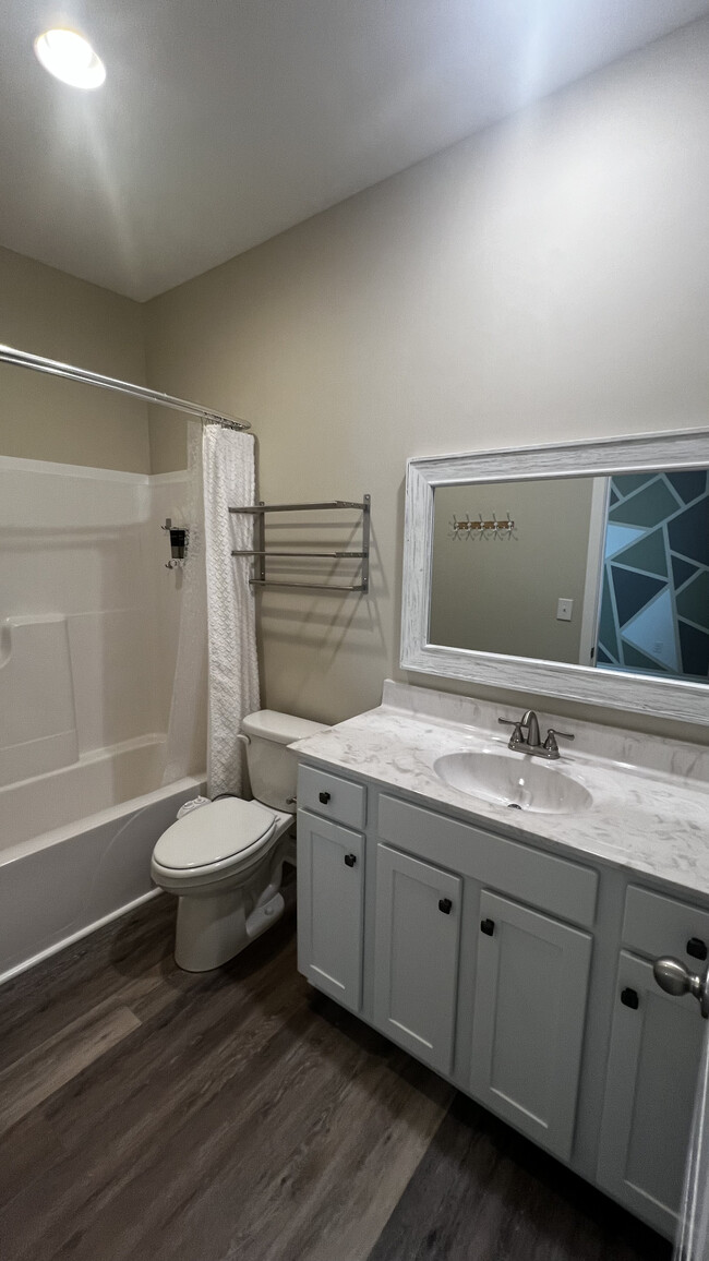 Master Bathroom - 9105 Beach Dr SW