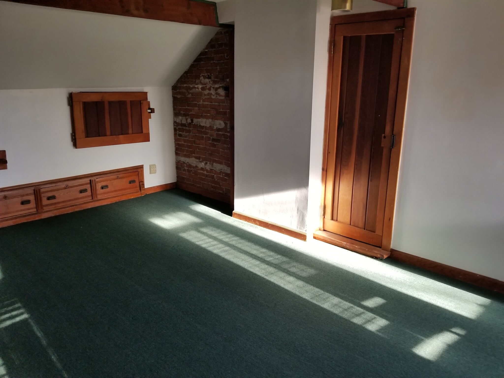 Building Photo - 309 N Market St