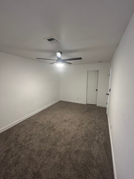 Building Photo - 3790 Shirebrook Dr