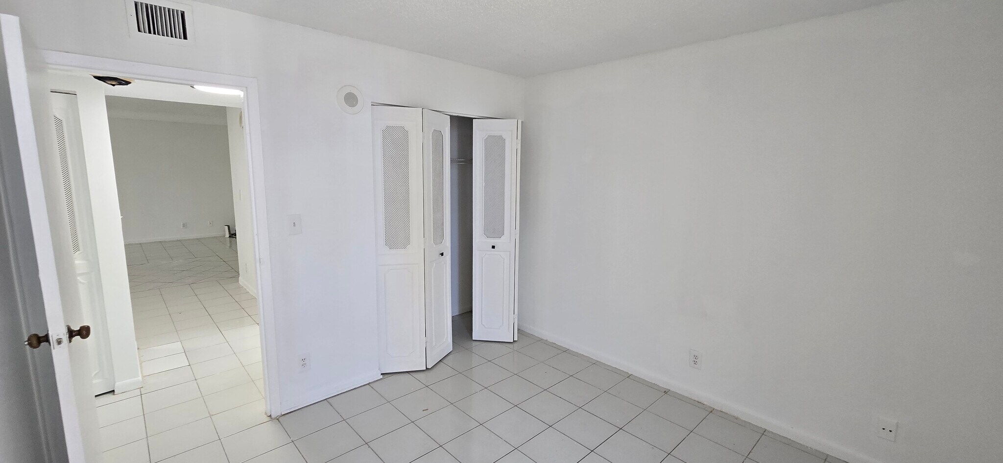 Second bedroom - 16919 N Bay Rd