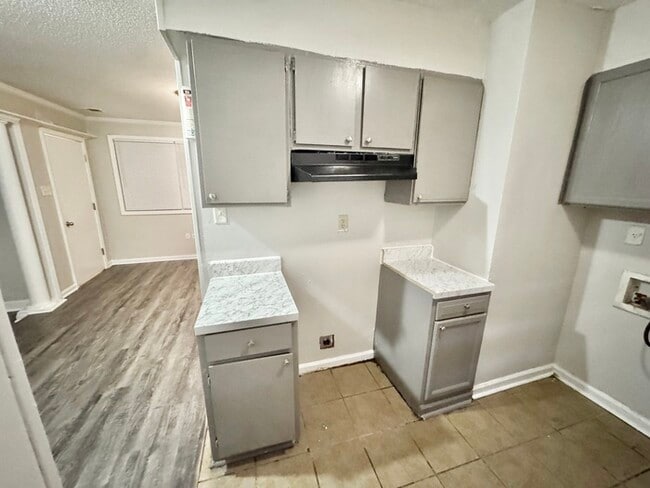 Building Photo - 4036 Navaho Ave
