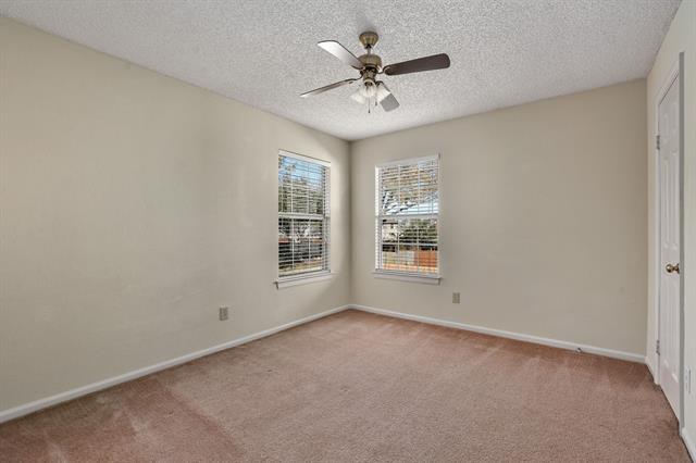 Building Photo - 3325 Windchase Dr