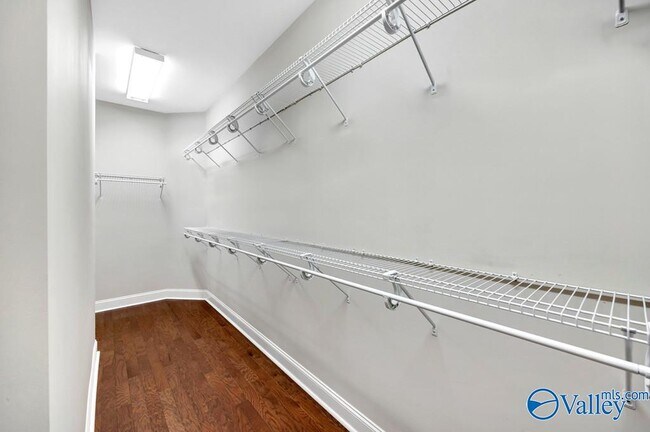 Building Photo - 4706 Old Maple Ct