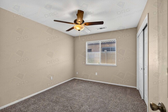 Building Photo - 2713 Mozart Dr