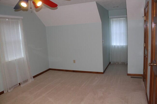 Building Photo - 168 Stewart Hills Dr