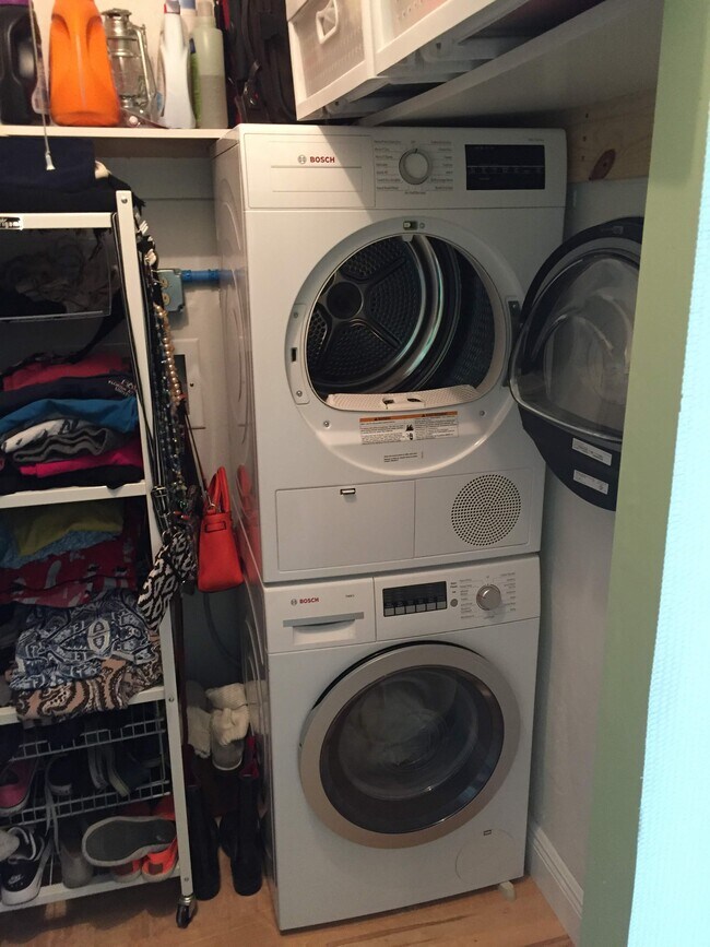 Bosch Washer and dryer - 6520 N Ocean Blvd