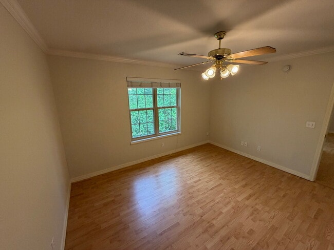 Building Photo - Modern, Low Maintenance Townhome in a Prime Fayetteville Location