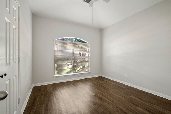 Building Photo - 2702 Orchard Creek Ln