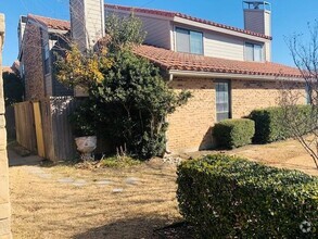 Building Photo - 14800 Enterprise Dr