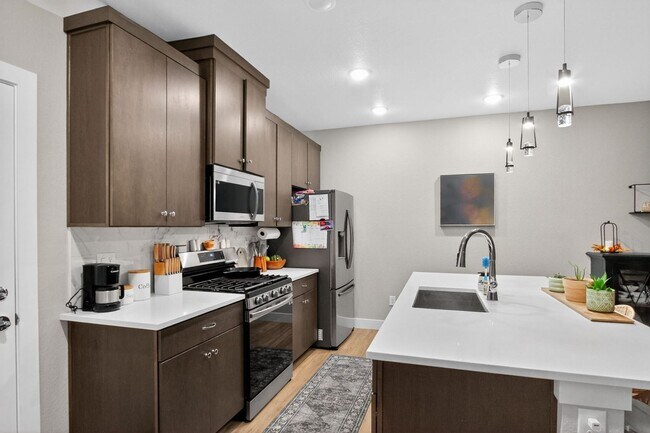 Building Photo - 16370 Alzere Pl