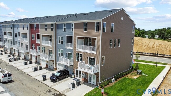 Building Photo - 9221 Magellan Pkwy