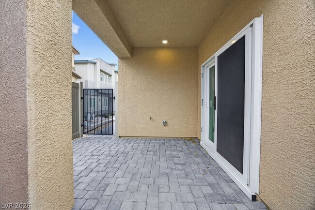 Building Photo - 4472 Sapphire Moon Ave