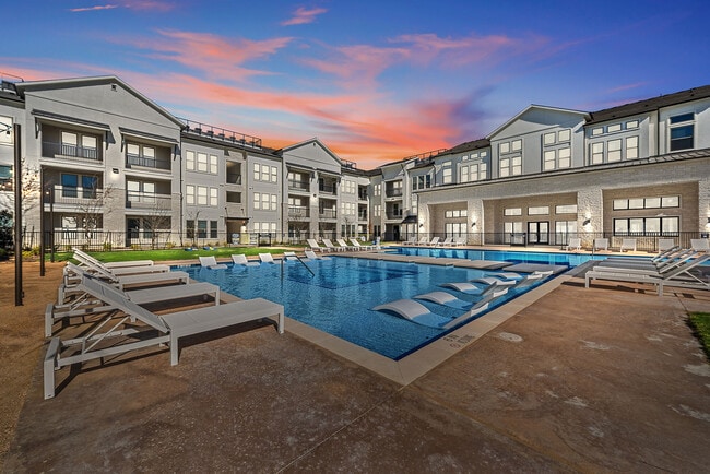 Building Photo - Arden 231