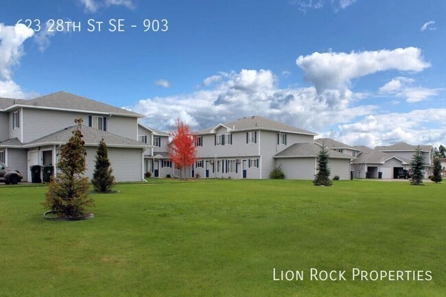 Building Photo - 623 28th St SE