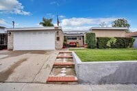 Building Photo - $5,700 - 5BR/2.5BA Single-Story Home in Pr...