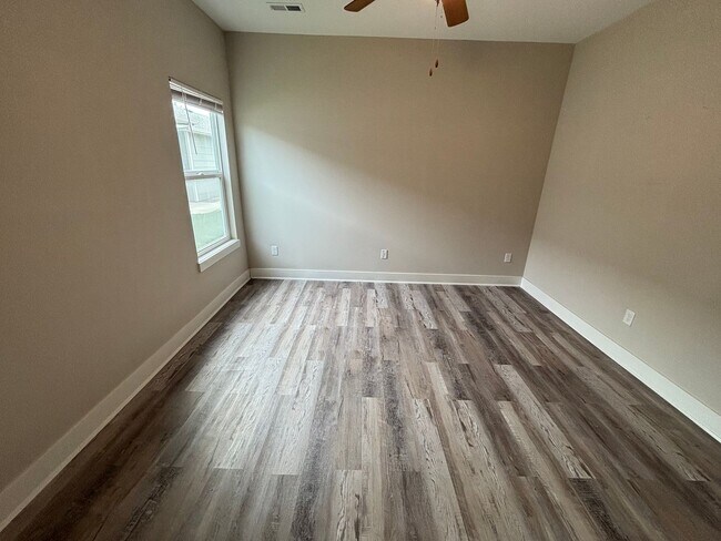 Building Photo - Spacious 3 Bed Home in Valley Center School District Near 53rd & Meridian