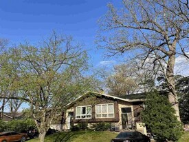 Building Photo - 3001 Ashford Ln