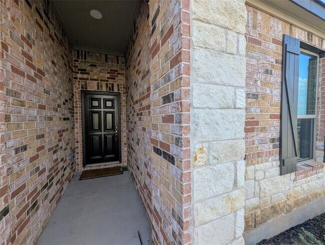 Building Photo - 8100 Philbrook Dr