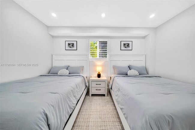 Building Photo - 129 Nautilus Dr