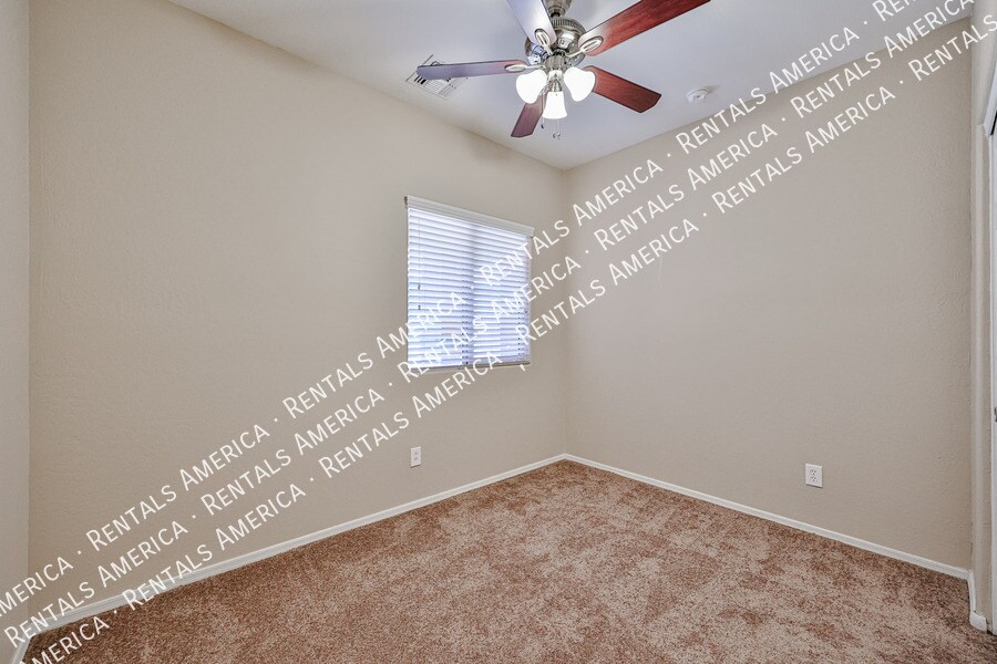 Building Photo - 3416 W la Mirada Dr