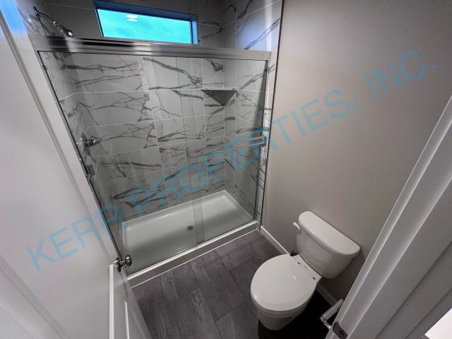 Building Photo - Spacious 3-Bed Townhouse with 2.5 Baths in Charming Happy Valley!