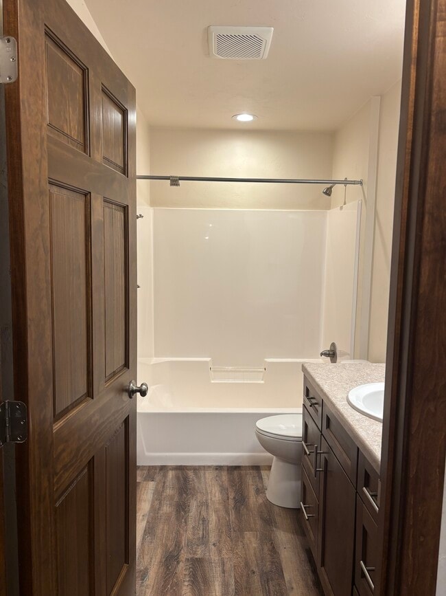 Building Photo - 2382 Jacobsen Rd