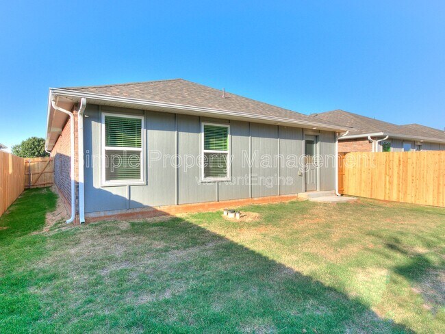 Building Photo - 11452 SW 12th St