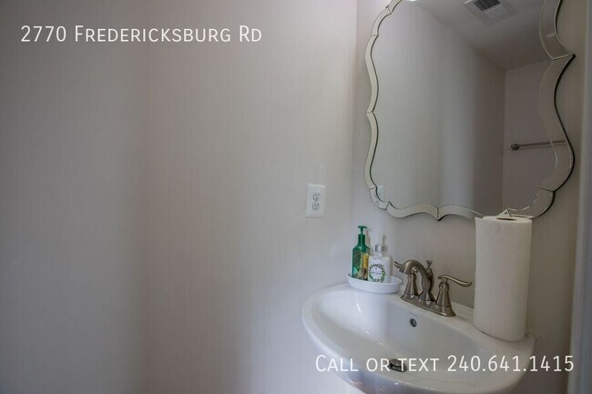 Building Photo - 2770 Fredericksburg Rd