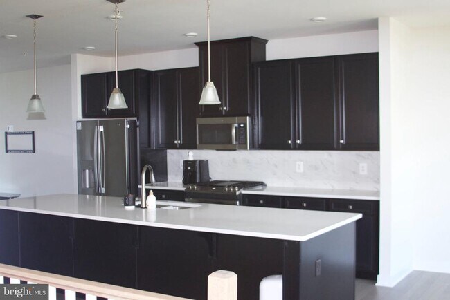 Building Photo - 1697 Dunnington Pl