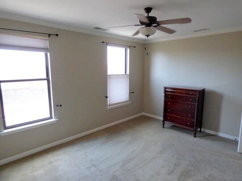 Master Bedroom - 721 Litty Ct