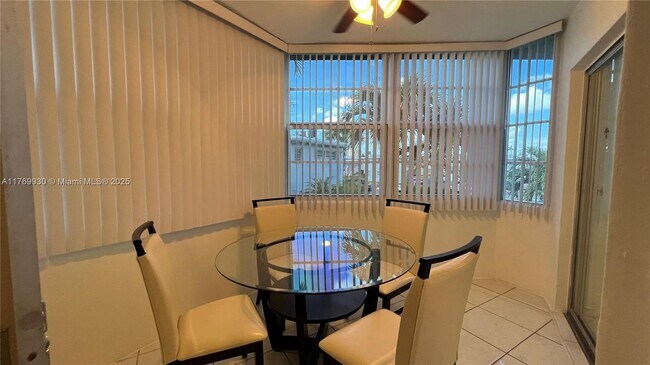Building Photo - 1701 NE Miami Gardens Dr