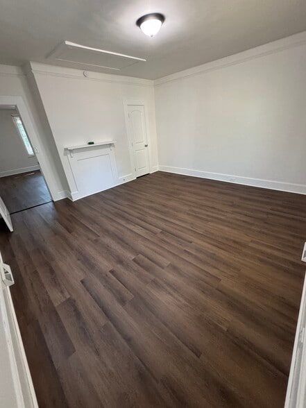Bedroom - 30 Renfrew Ave