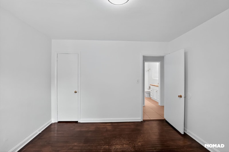 Building Photo - 1986 Cogar Dr