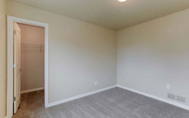 Building Photo - 3832 Sierra Glen Pl