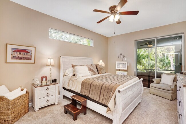 Building Photo - 8982 Founders Cir