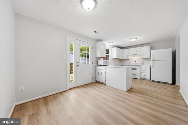 Building Photo - 6711 Kernel Ct
