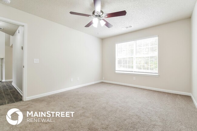 Building Photo - 4180 Clarks Tr