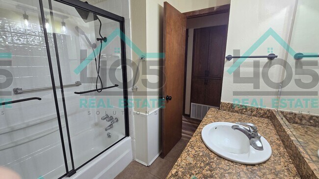 Building Photo - 3 Bed Rental in Norman