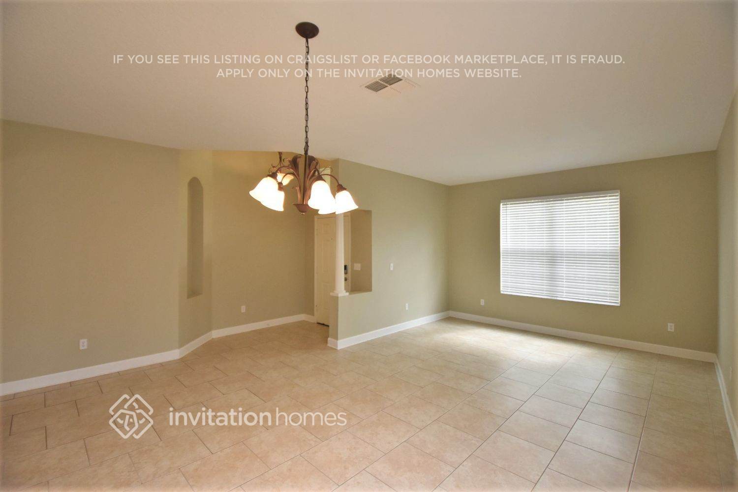 Building Photo - 12345 Ridgedale Dr