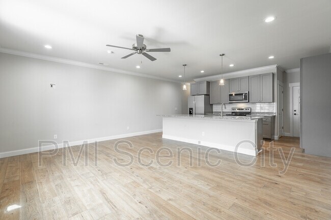 Building Photo - 1904 Cypress Ln