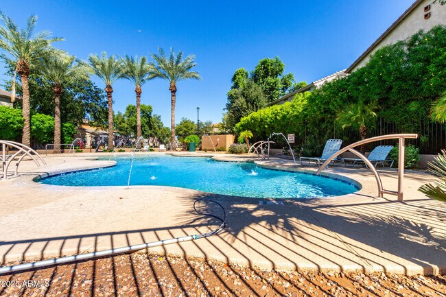 Building Photo - 4287 E Tyson St