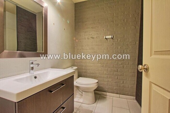 Building Photo - 3 Bed, 2 Bath Home in Battle Ground